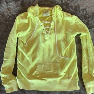 Women’s American eagle sweatshirt.